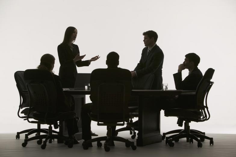 Image of people around a table in conversation. Link to article Dancing, moving and writing in clinical supervision? Employing embodied practices in psychotherapy supervision Heidrun Panhofer, Helen Payne, Bonnie Meekums, Tim Parke